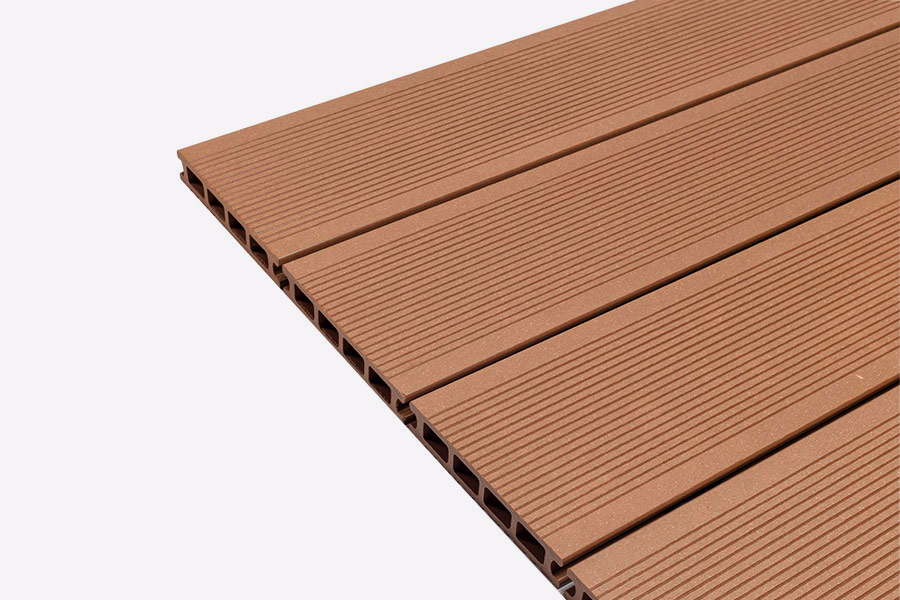 Savadeck Classic 5 Декинг Terracotta – кос приказ на декинг површина